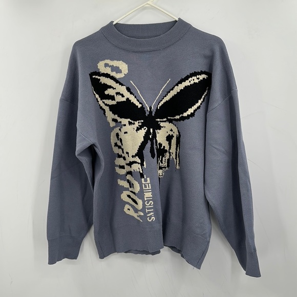 momeitu Sweaters - Butterfly Graphic Sweater